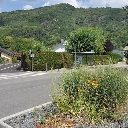 Maison Familiale Dans L'agglomeration De Chambery Holiday home *