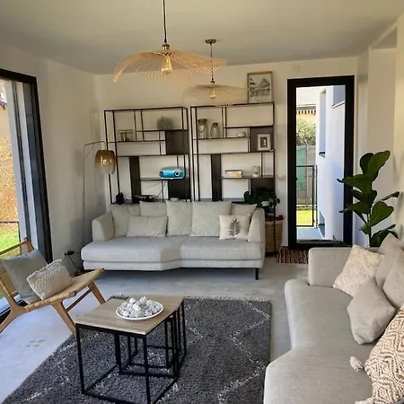 Maison Familiale Dans L'agglomeration De Chambery Holiday home *